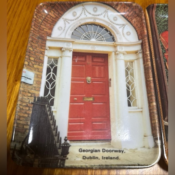 Georgian Doorway and Henry VIII Decorative Trays - Picture 2 of 5